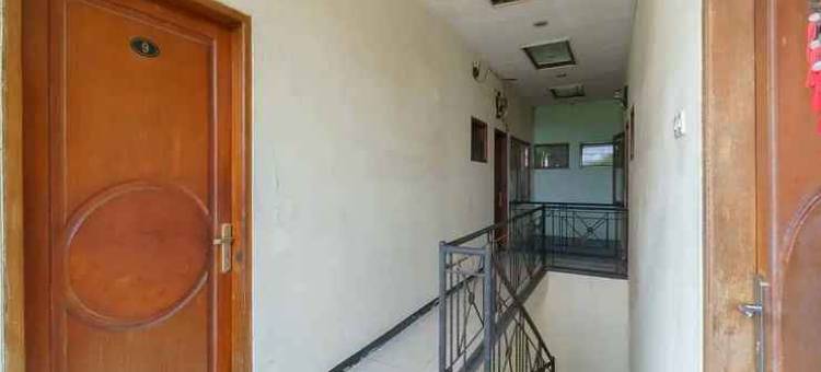 克芒广场-近力宝克芒购物中心-米特拉红门酒店(Kemang Place Near Lippo Mall Kemang Mitra RedDoorz)图片