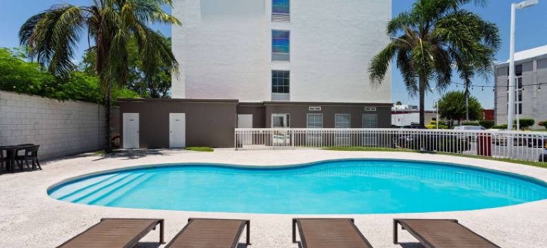 蒙特雷机场温德姆花园酒店(Wyndham Garden Monterrey Aeropuerto)图片