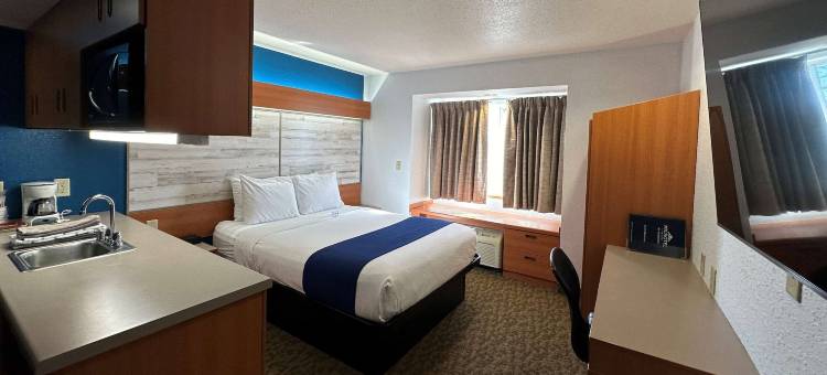 托马麦客达套房酒店(Microtel Inn & Suites by Wyndham Tomah)图片