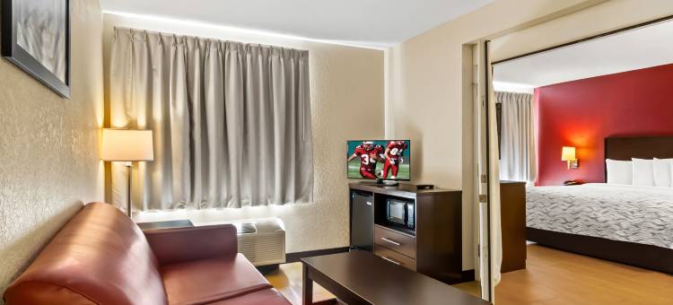 杰克逊维尔绍斯波因特红顶Plus酒店(Red Roof Plus+ Jacksonville - Southpoint)图片