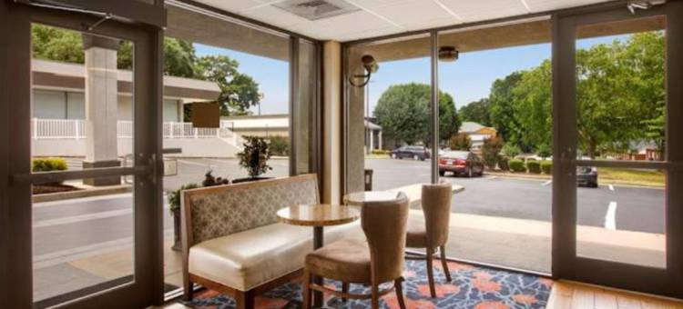 克拉丽奥波因特莫罗 - 亚特兰大南部酒店(Clarion Pointe Morrow - Atlanta South)图片