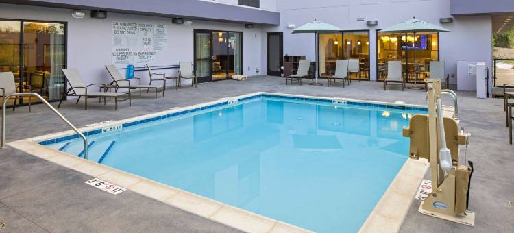 圣地亚哥太平洋海滩费尔菲尔德套房酒店(Fairfield Inn & Suites San Diego Pacific Beach)图片