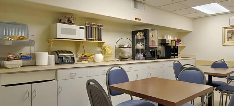 埃德蒙顿国际机场速8酒店(Super 8 by Wyndham Edmonton International Airport)图片