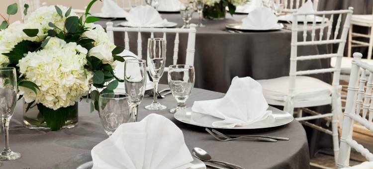 阿卡迪亚帕萨迪纳区希尔顿安泊套房酒店(Embassy Suites by Hilton Arcadia-Pasadena Area)图片