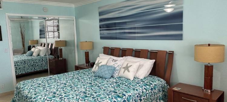 美丽海滨公寓(2卧2卫分隔式户型，正面海景)，免费停车(Beautiful beachfront condo 2-2 split plan with ocean front views. Free Parking)图片