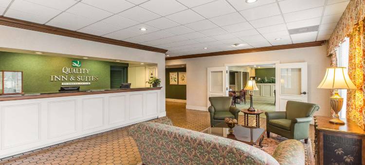 南麦克多诺I-75品质套房酒店(Quality Inn & Suites McDonough South I-75)图片