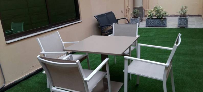 宁静公寓(Serene Residence)图片