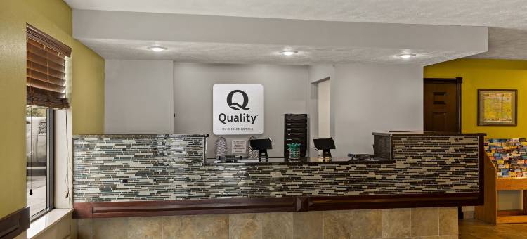 特拉弗斯城品质旅馆(Quality Inn Traverse City)图片