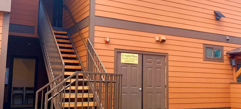 峡谷广场首席工作室和公寓(Canyon Plaza Premier Studios and Apts)图片