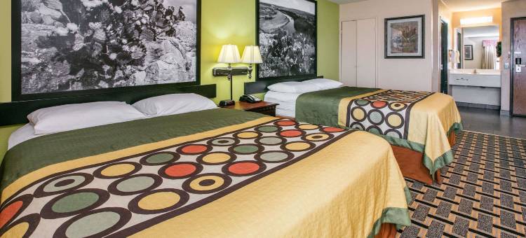 法莫斯-北达拉斯速8酒店(Super 8 by Wyndham Farmers Branch/North Dallas)图片