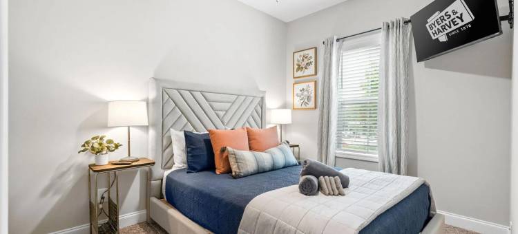 Unique Rooftop Patio and Game Room - Stunning Rooftop Oasis图片