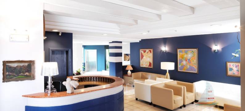 里维埃拉富佛餐厅酒店(Hotel & Spa Riviera Castelsardo)图片