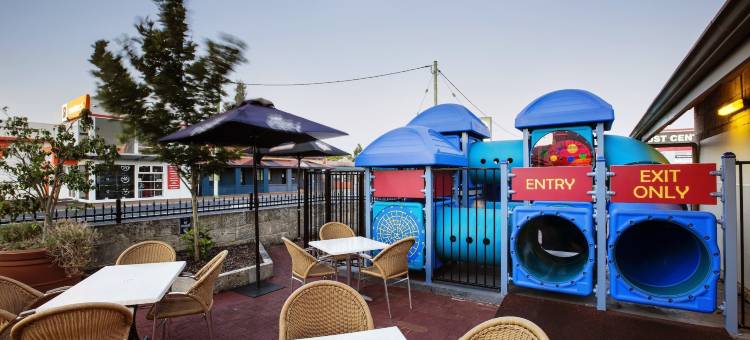 船舶旅馆睡帽酒店(Nightcap at the Ship Inn)图片