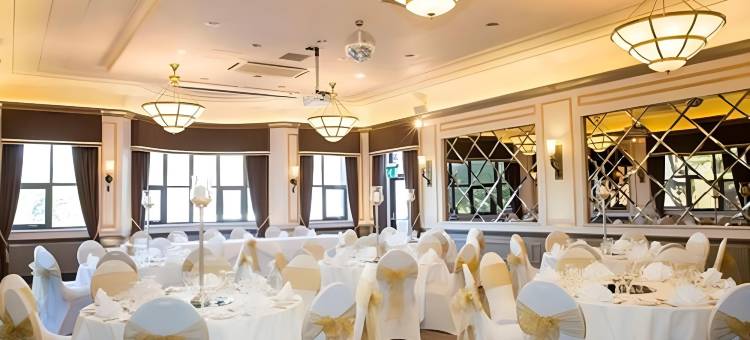 法恩罕猪背岭水疗酒店(Hogs Back Hotel & Spa Nr Farnham)图片