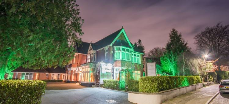 格罗夫菲尔德庄园酒店(Grovefield Manor)图片