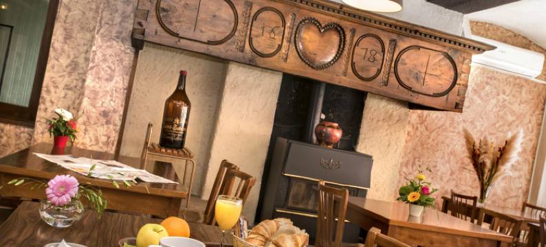 法国旅馆商务酒店(Logis Hotel Restaurant du Commerce)图片