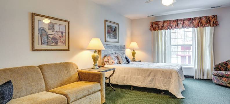 位于萨吉诺湾水滨附近的鸽子工作室!(Pigeon Studio, Close to Saginaw Bay Waterfront!)图片