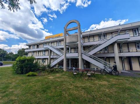 里尔南部杜埃安斯普瑞米尔经典酒店(Premiere Classe Lille Sud - Douai Cuincy)