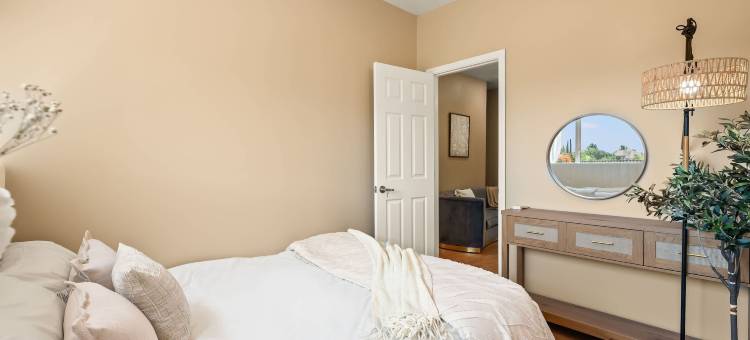 宁静自然度假屋，私人花园，舒适魅力(Tranquil Nature Retreat Private Patio & Cozy Charm)图片