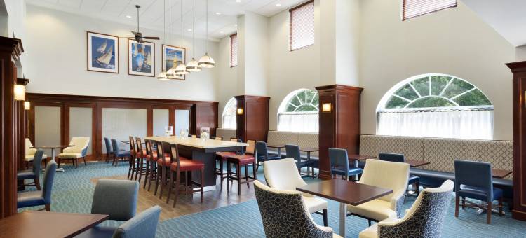 希尔顿欢朋套房酒店-纽波特米德尔敦(Hampton Inn & Suites Newport/Middletown)图片