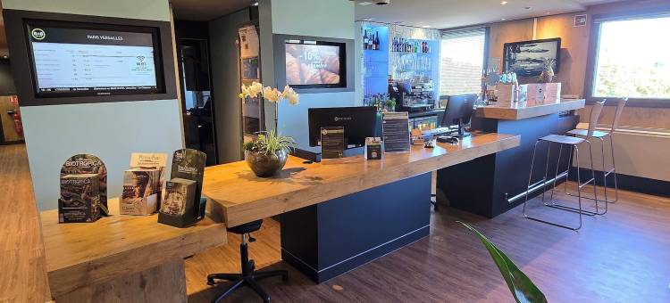 凡尔赛宫勒谢奈 B&B 酒店(B&B Hotel Versailles le Chesnay)图片