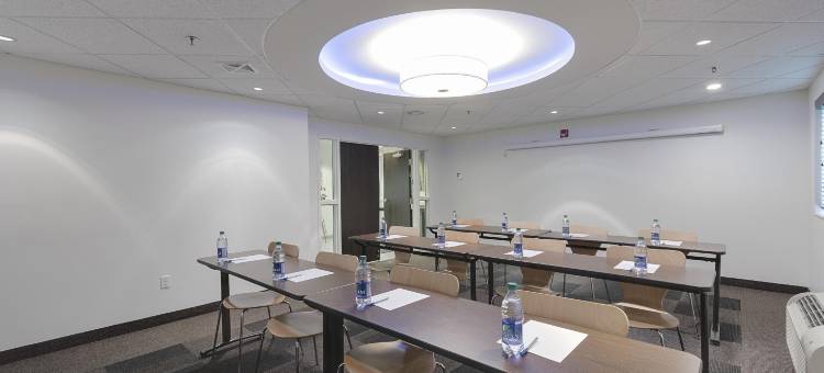 布兰顿6号汽车旅馆(Motel 6 Brandon, MB)图片