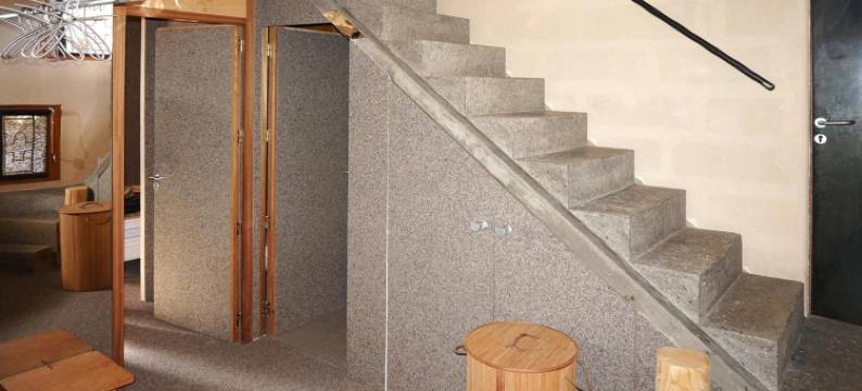 Scenic Village Home with Lake Panorama图片