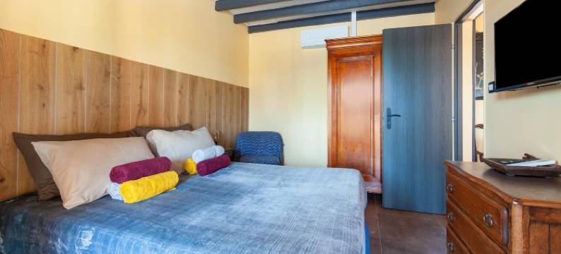 Villa in Callian with Heated Pool and Golf Nearby图片