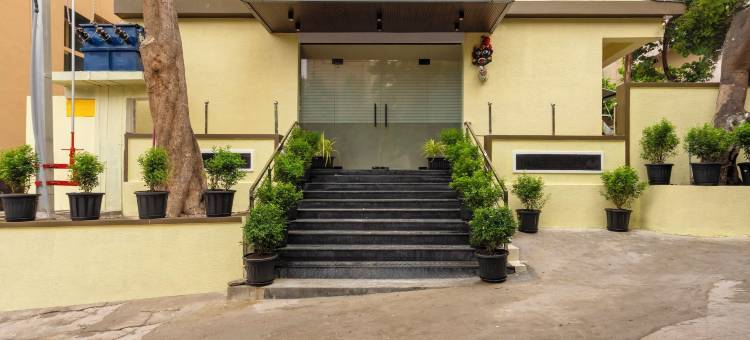 Treebo无穷大酒店，班加拉山(Treebo The Infinity, Banjara Hills)图片