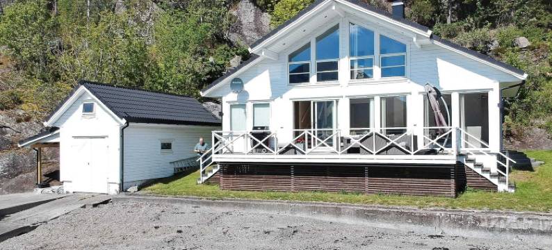 Etne的6人度假屋(6 Person Holiday Home in Etne)图片