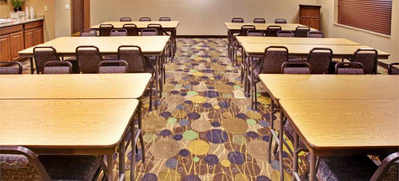 智选假日套房酒店迪比克，西(Holiday Inn Express & Suites DUBUQUE-WEST by IHG)图片