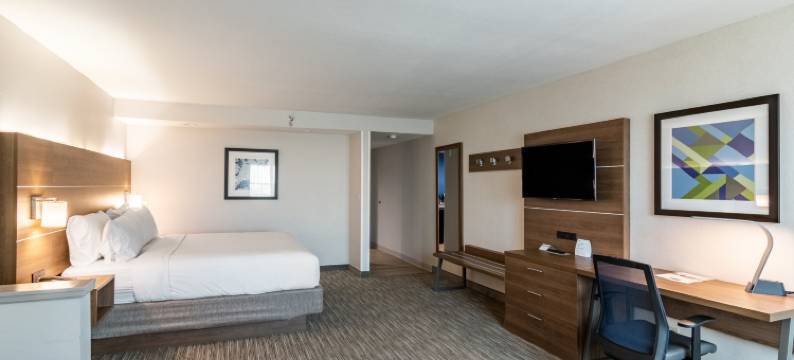 卡马利略套房智选假日酒店(Holiday Inn Express & Suites CAMARILLO by IHG)图片