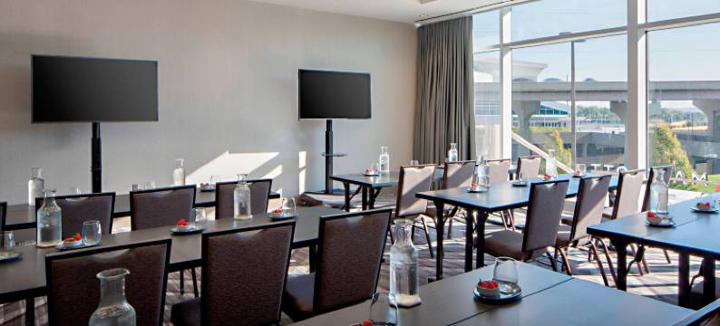 奥马哈市中心国会区万豪酒店(Omaha Marriott Downtown at the Capitol District)图片