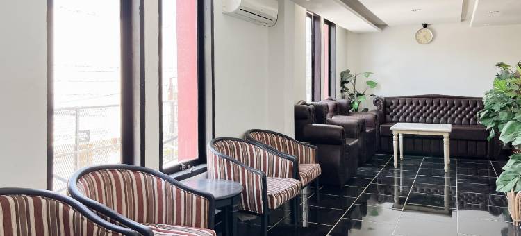 Urbanview Hotel Yasmin Makassar by RedDoorz图片