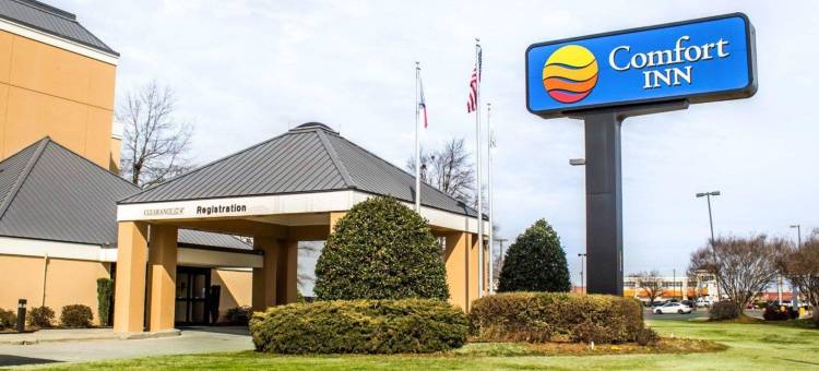 费耶特维尔自由堡附近舒适酒店(Comfort Inn Fayetteville Near Fort Bragg)图片