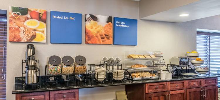 舒适酒店大急流城机场(Comfort Inn Grand Rapids Airport)图片