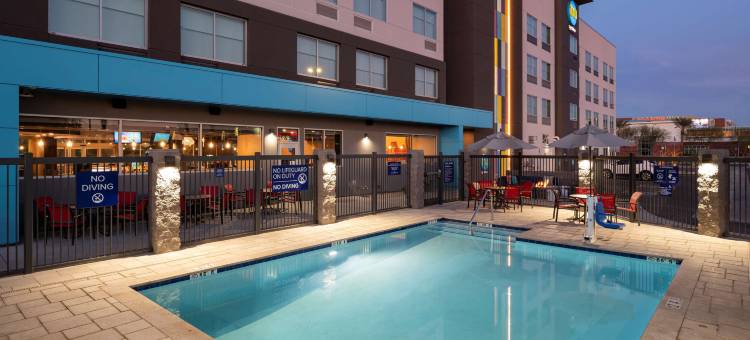 亚利桑那菲尼克斯格兰岱尔韦斯特盖特希尔顿Tru酒店(Tru by Hilton Phoenix Glendale Westgate)图片