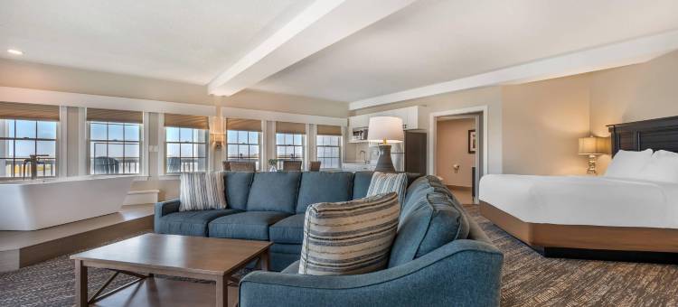 钦科蒂格岛海湾舒适套房度假村(Comfort Suites Chincoteague Island Bayfront Resort)图片