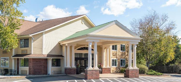 沙伦/斯伯勒贝斯特韦斯特优质酒店(Best Western Plus the Inn at Sharon/Foxboro)图片