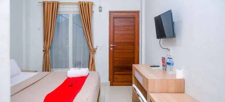 红门酒店-近爱马仕皇宫棉兰波罗尼亚(RedDoorz Near Hermes Place Polonia Medan)图片