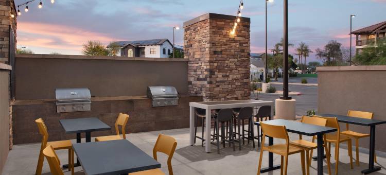 菲尼克斯西古德伊尔希尔顿 Home2 套房(Home2 Suites by Hilton Goodyear Phoenix West)图片