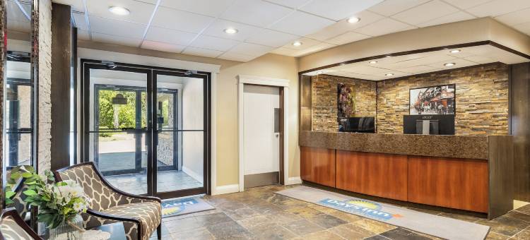 西尔万湖戴斯酒店(Days Inn by Wyndham Sylvan Lake)图片