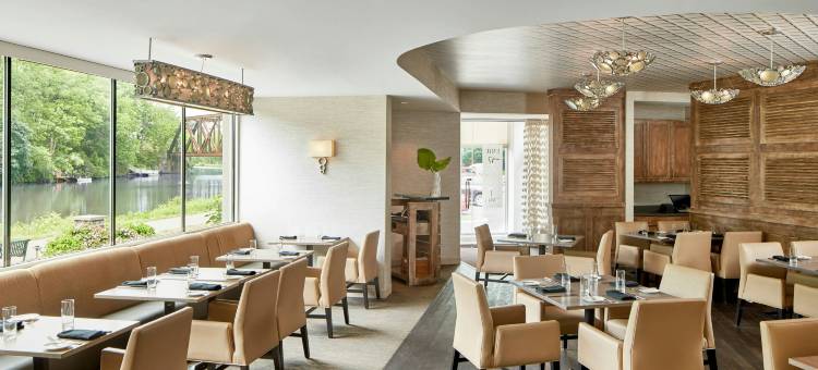 德尔蒙特罗切斯特万丽Spa酒店(The Del Monte Lodge Renaissance Rochester Hotel & Spa)图片