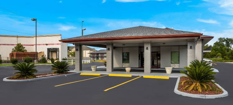 汤玛士维尔红屋顶套房酒店(Red Roof Inn & Suites Thomasville)图片