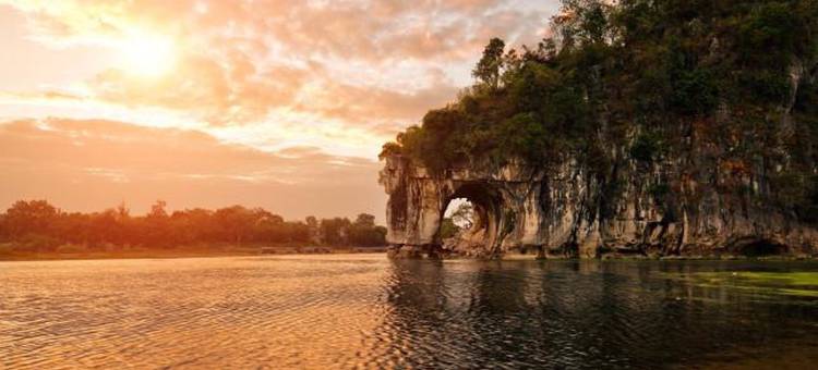 漓江乐途酒店(桂林两江四湖象鼻山景区店)图片