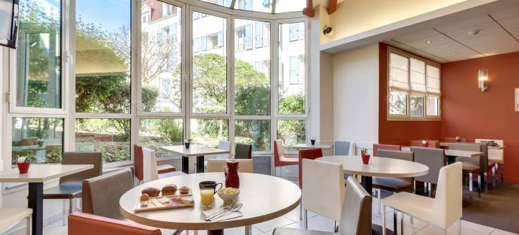 宜必思巴黎吕埃尔马尔迈松酒店(ibis Rueil-Malmaison Centre)图片