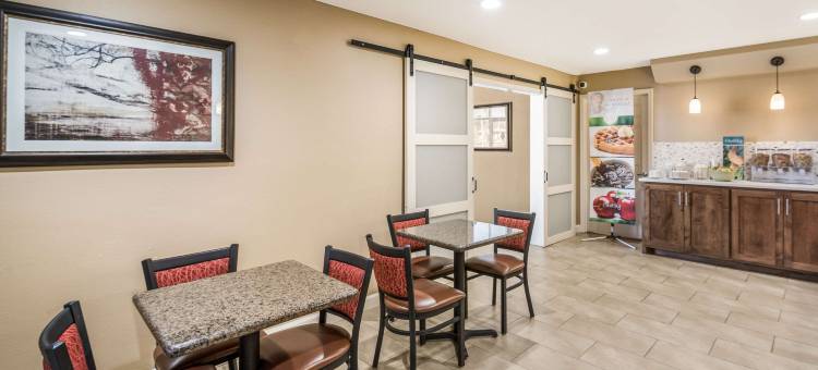 阿卡德尔菲亚-大学区凯艺酒店(Quality Inn Arkadelphia - University Area)图片