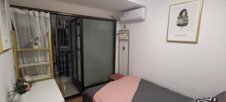 火车站国贸东门公寓(和生街分店)图片