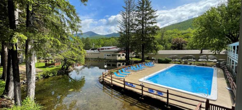 伍德沃兹白山度假村，贝斯特韦斯特品质精选(Woodwards White Mountain Resort, BW Signature Collection)图片