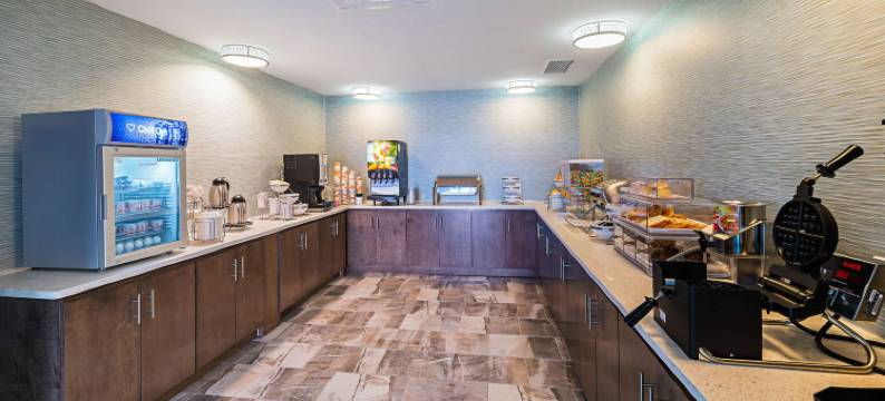 俄克拉何马城布里克敦附近舒适套房酒店(Comfort Inn & Suites Oklahoma City Near Bricktown)图片